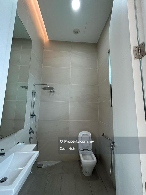 Banglo untuk Dijual di Country Heights Damansara, Kuala Lumpur oleh Sean Hoh - iProperty.com.my