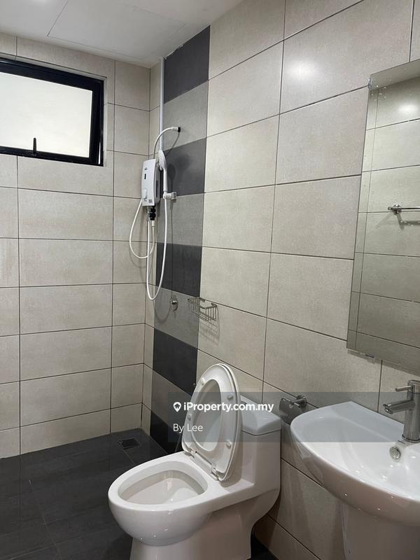 Residensi Servis untuk Dijual di Molek Regency oleh By Lee - iProperty.com.my