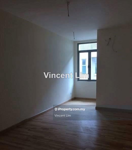 Rumah Berangkai 3 Tingkat untuk Dijual di D island Residence, Puchong oleh Vincent Lim - iProperty.com.my