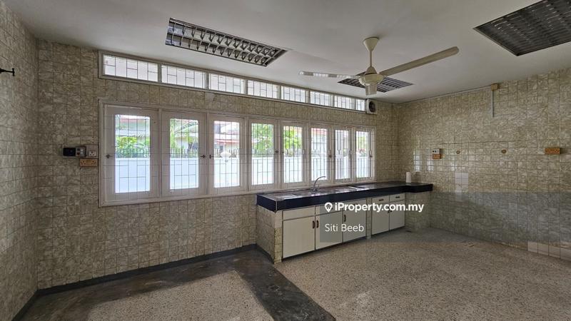 Bungalow House for Sale in Taman U Thant, Ampang by Siti Beeb - iProperty.com.my