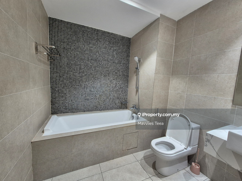 Kediaman Servis untuk Dijual di Ooak Serviced Apartments @ Kiara 163 oleh Mavviies Teea - iProperty.com.my