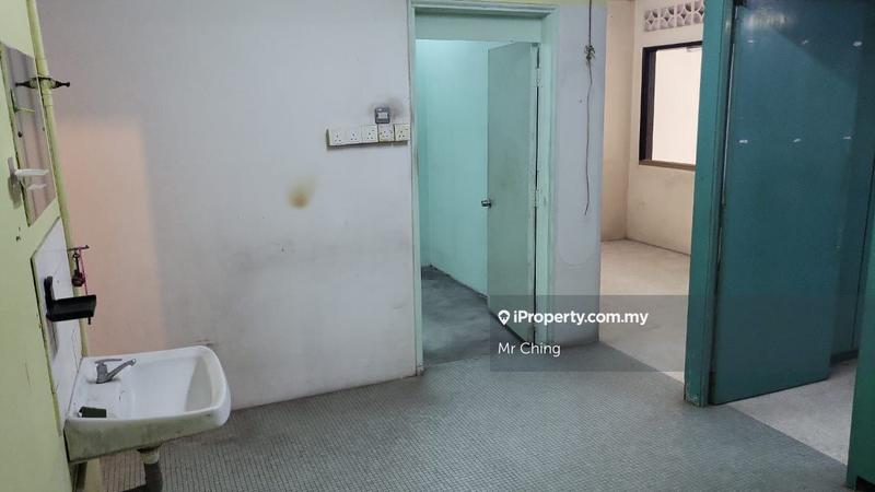 Rumah Berangkai 1 Tingkat untuk Dijual di Happy Garden, Kuchai Lama oleh Mr Ching - iProperty.com.my