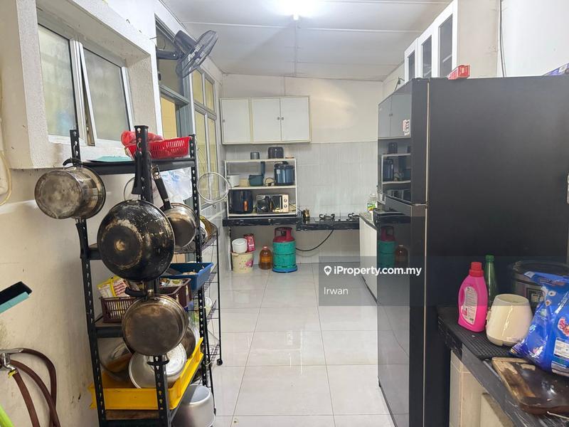 Rumah Berkembar untuk Dijual di Bandar Saujana Putra, Tanjong Duabelas oleh Irwan Affandi - iProperty.com.my