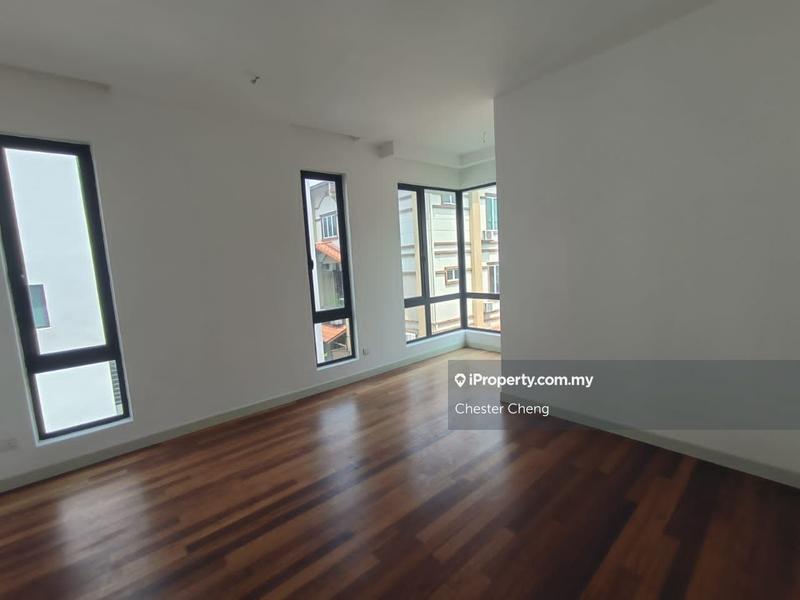 Bungalow House for Sale in Taman Overseas Union (Taman Oug), Jalan Klang Lama (Old Klang Road) by Chester Cheng - iProperty.com.my