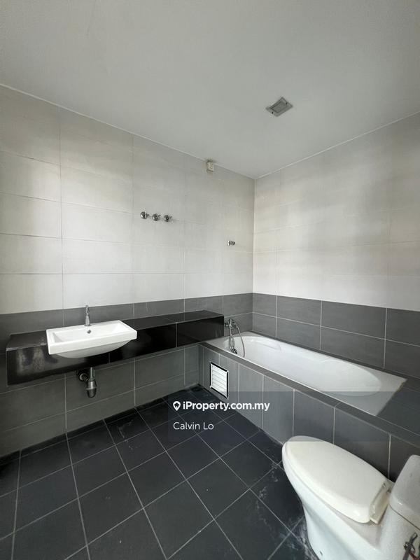 3-storey Terraced House for Sale in Kinrara Residence, BK, Damai Utama, Puchong, Puchong by Calvin Lo - iProperty.com.my