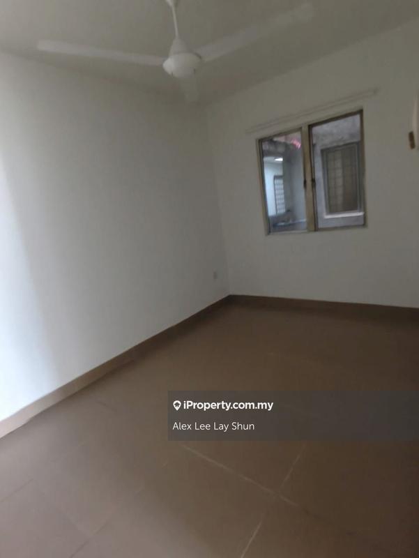 For Sale - Flora Damansara Apartment