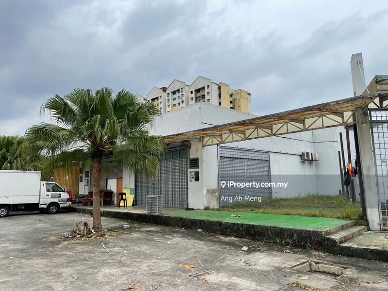 Kedai untuk Dijual di Petaling Jaya, Ara Damansara oleh Ang Ah Meng - iProperty.com.my