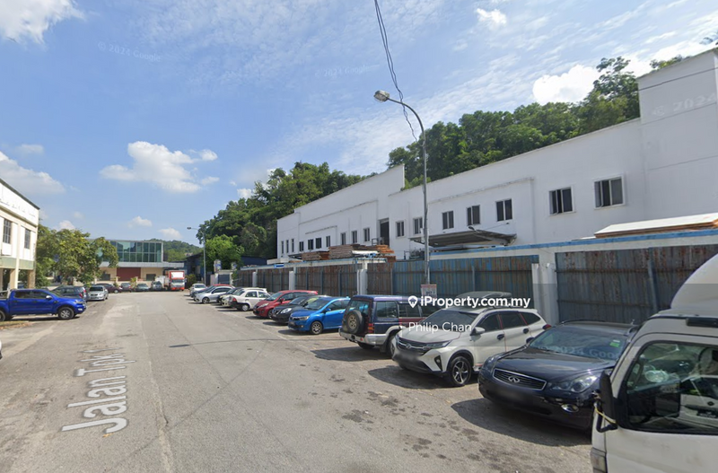 For Rent - Taman Perindustrian Kinrara