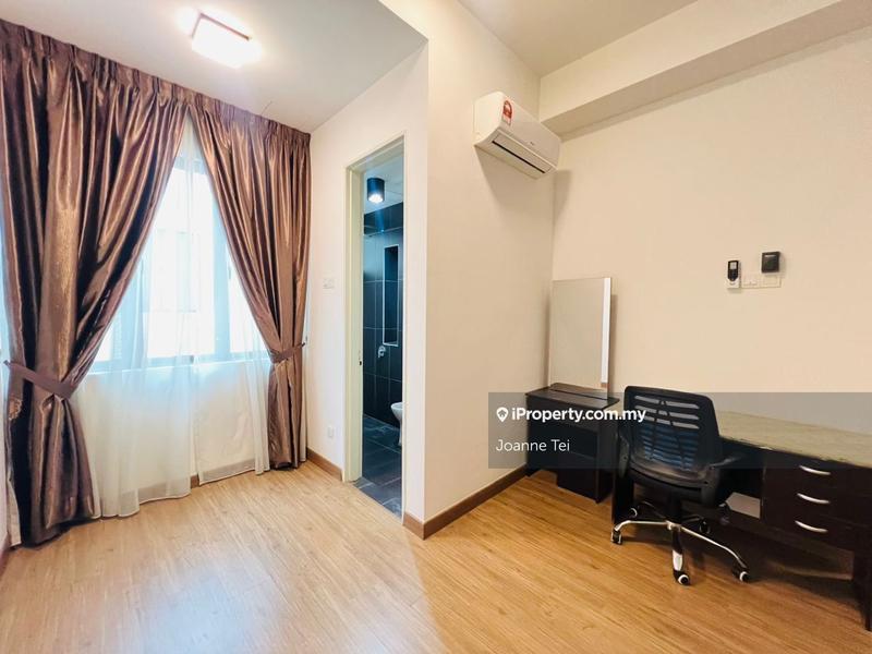 3-storey Terraced House for Sale in LakePoint Residence, Cyberjaya by Joanne Tei - iProperty.com.my
