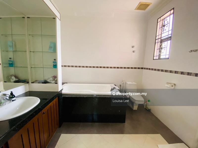 Banglo untuk Dijual di Kota Kemuning, Shah Alam oleh Louisa Lee - iProperty.com.my