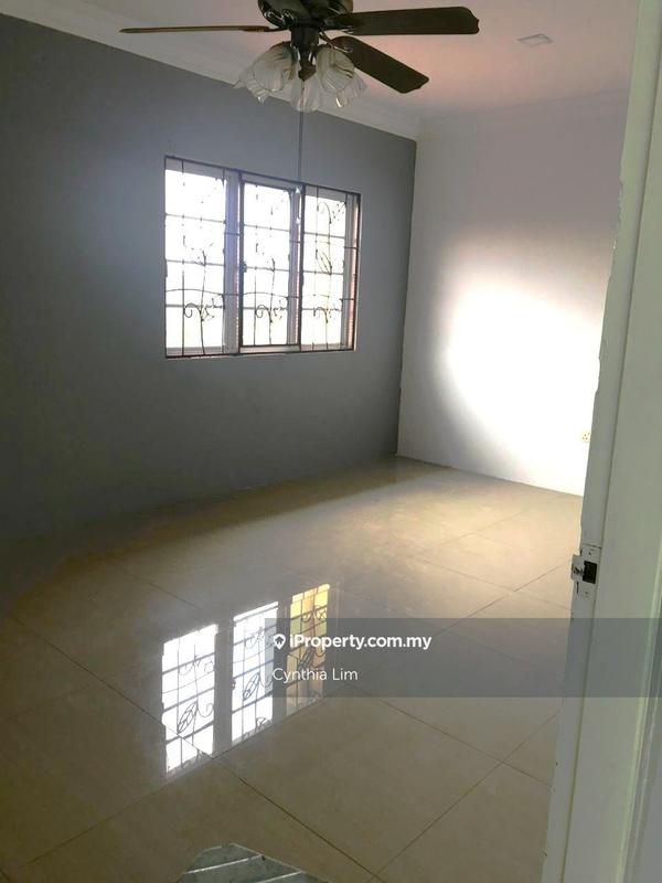 Rumah Berkembar untuk Dijual di Kuching, Sarawak oleh Cynthia Lim - iProperty.com.my