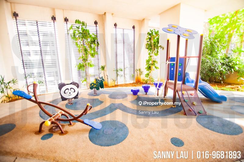 For Sale - 6 CapSquare