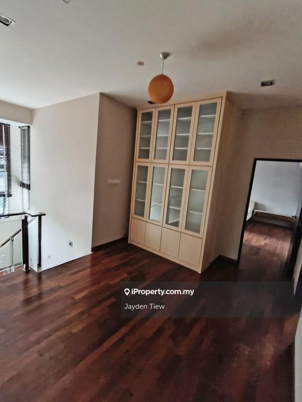 Banglo Komersial untuk Disewa di Taman Pelangi, Johor Bahru oleh Jayden Tiew - iProperty.com.my