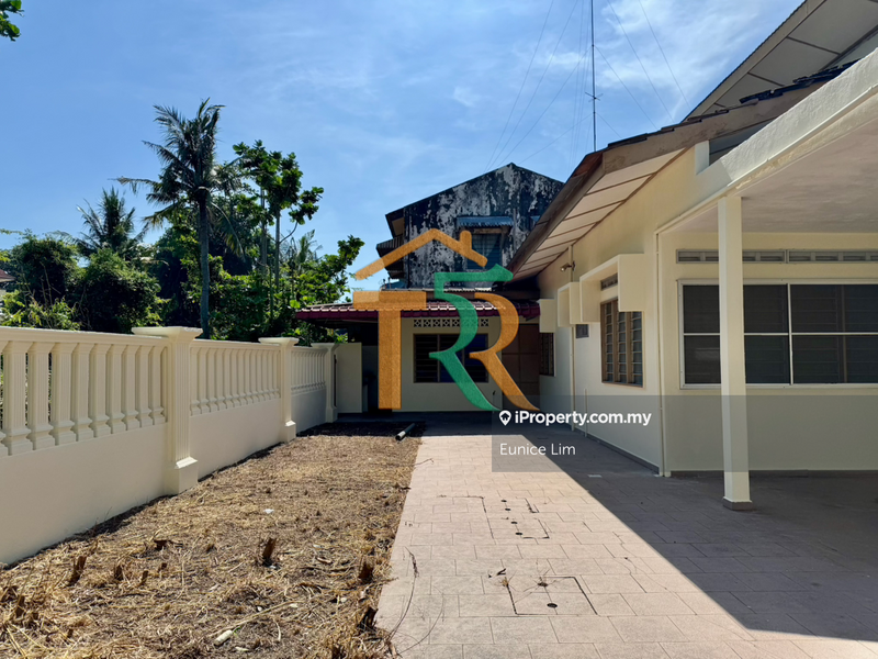 Semi-Detached House for Sale in Taman Tanjung, Muar by Eunice Lim - iProperty.com.my