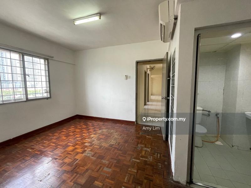 For Sale - Avenue Court