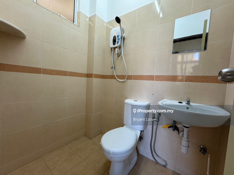 Pangsapuri untuk Dijual di Pangsapuri Bukit Beruang Bestari (University View) oleh Bryant Liow - iProperty.com.my