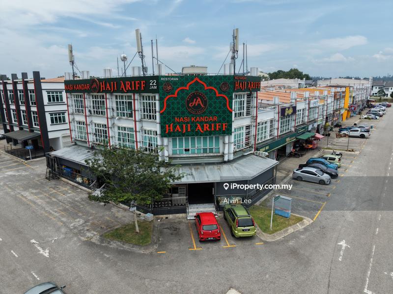 Shop / Office untuk Disewa di Taman Cahaya Alam, Shah Alam oleh Alvin Lee - iProperty.com.my