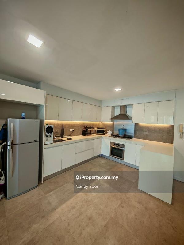 Service Residence for Sale in Bintang Fairlane Residences by Candy Soon - iProperty.com.my