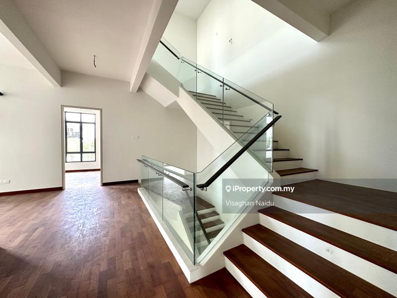 Bungalow House for Sale in Bandar Country Homes, Rawang by Visaghan Naidu - iProperty.com.my