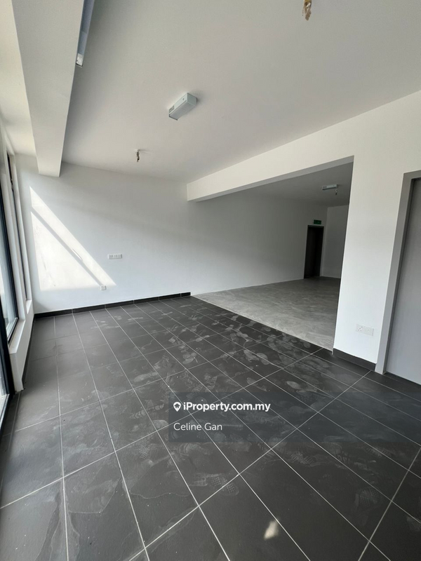 Kilang Berkembar untuk Dijual di Elmina Business Park, Sungai Buloh oleh Celine Gan - iProperty.com.my