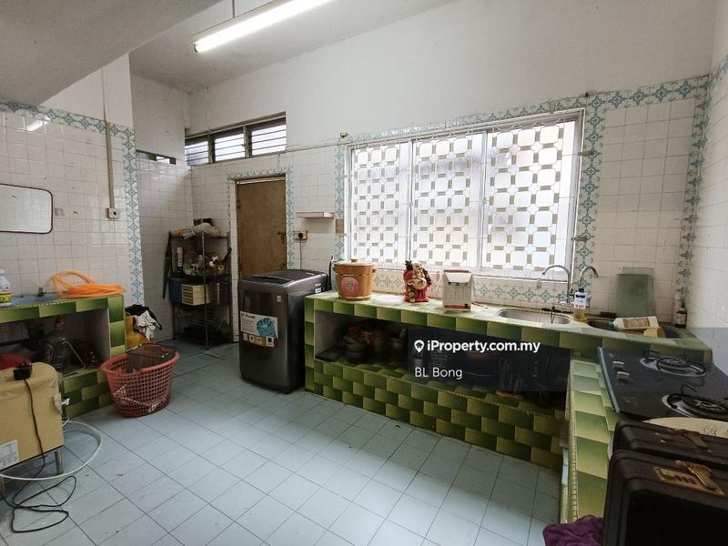 Rumah Teres 2-Tingkat untuk Dijual di Ayer Keroh, Melaka oleh BL Bong - iProperty.com.my