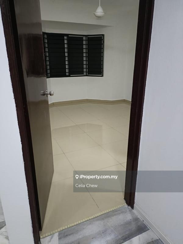 Apartment for Sale in Riverdale Park Apartments by Celia Chew - iProperty.com.my