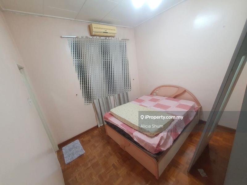 Rumah Teres untuk Dijual di Taman Bukit Jaya, Ulu Tiram oleh Alicia Shum - iProperty.com.my