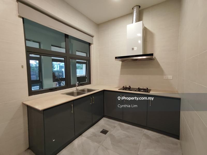 Rumah Berkembar untuk Dijual di Kuching, Sarawak oleh Cynthia Lim - iProperty.com.my