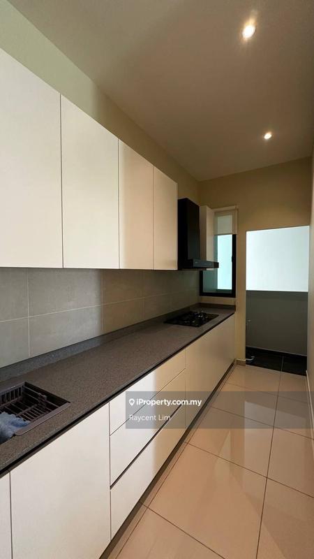 Condominium for Sale in 1 City by Raycent Lim - iProperty.com.my