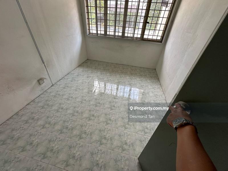 Bungalow House for Sale in Seksyen 17, Petaling Jaya by Desmond Tan - iProperty.com.my