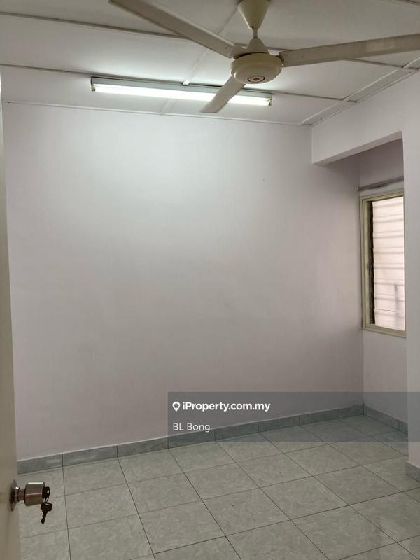 Pangsapuri untuk Dijual di Hilir Kota 1 oleh BL Bong - iProperty.com.my
