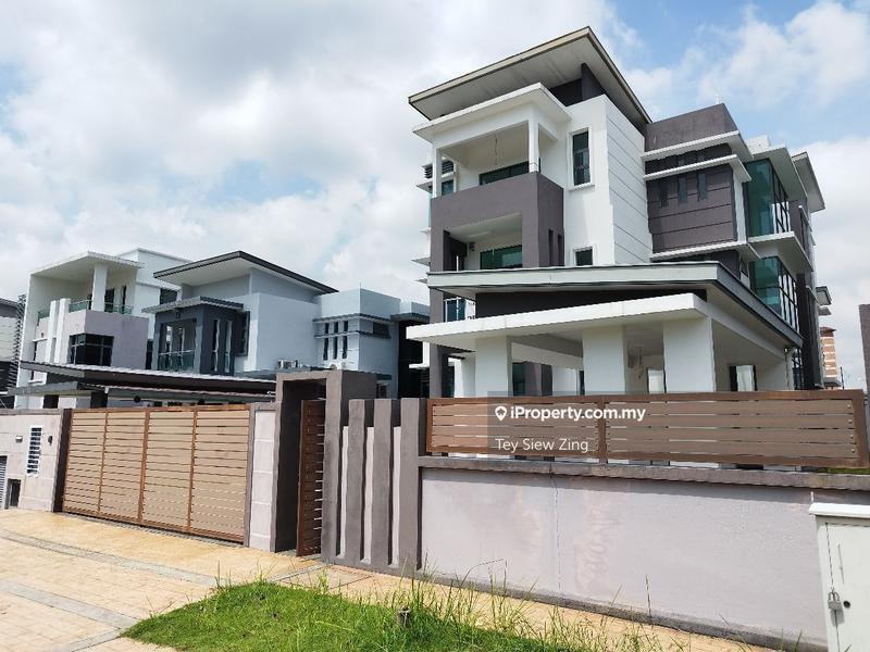 Bungalow House for Sale in Taman Wira Mutiara, Kajang by Tey Siew Zing - iProperty.com.my
