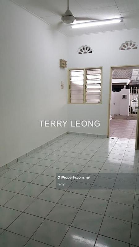 Rumah Teres 1-Tingkat untuk Dijual di Seksyen 8, Petaling Jaya oleh Terry - iProperty.com.my