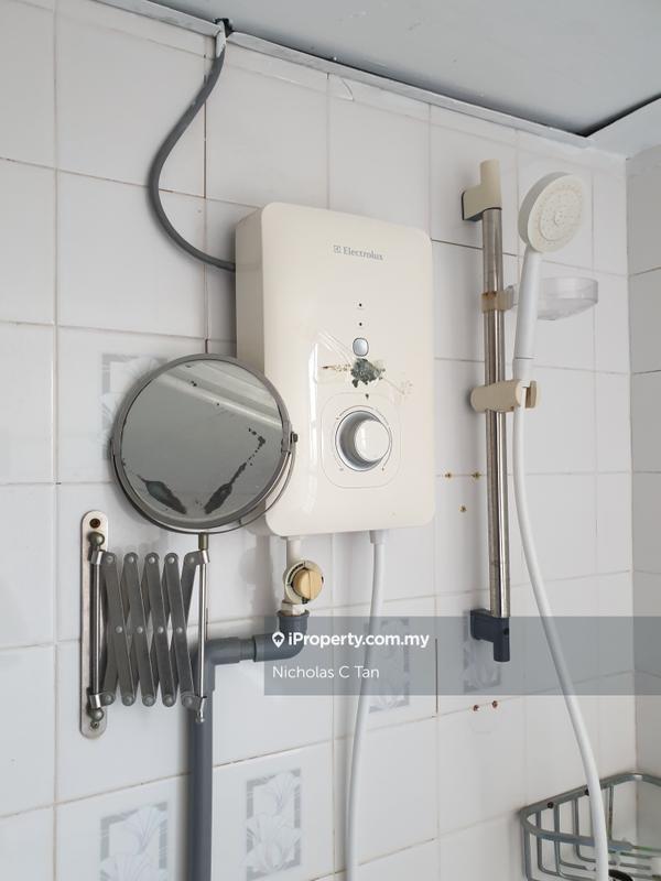 Condominium for Sale in The Pines by Nicholas C Tan - iProperty.com.my