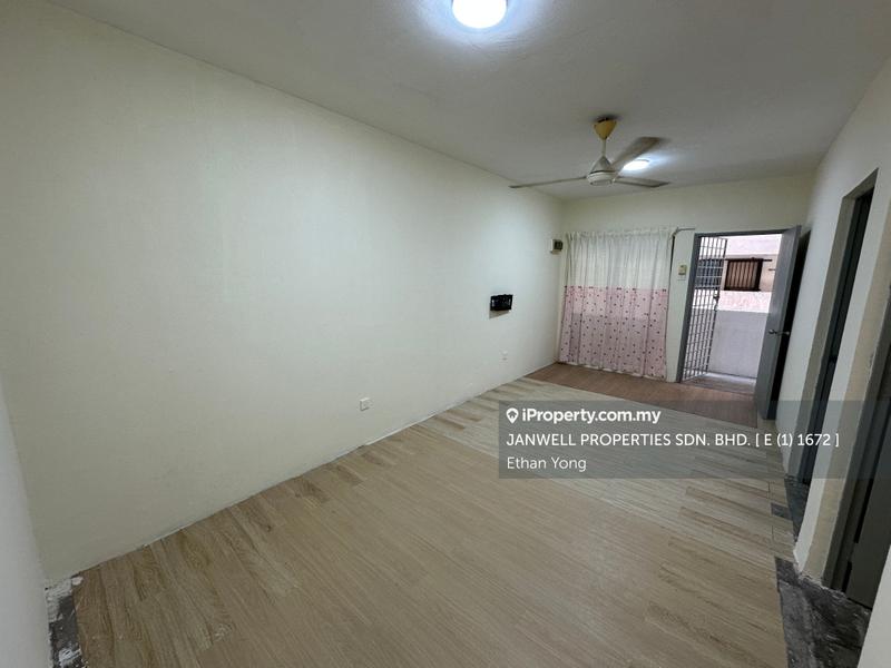 For Rent - Flat Mahkota Cheras (L6 L7 L8 L9)