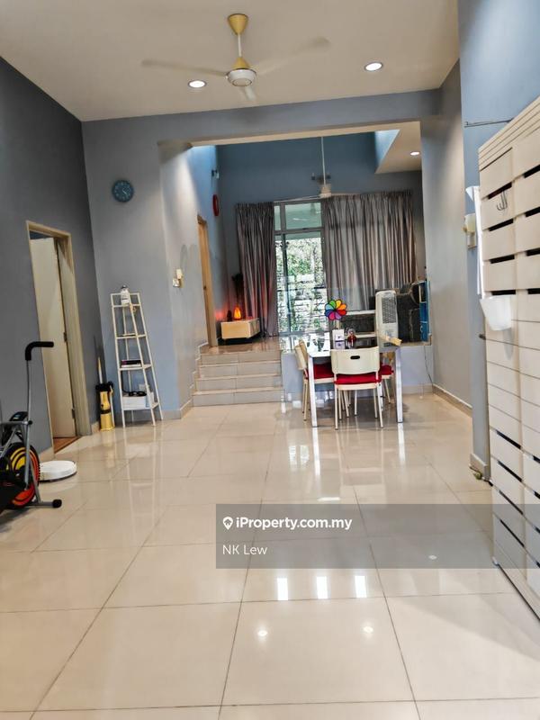 Kondominium untuk Dijual di Bayan Villa, Seri Kembangan oleh NK Lew - iProperty.com.my