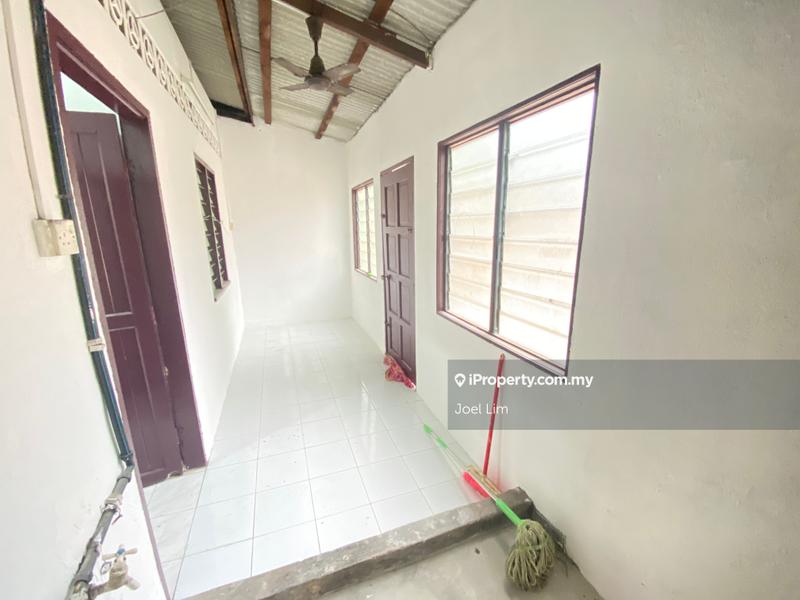 Rumah Berangkai 1 Tingkat untuk Dijual di Kawasan 11, Kampung Idaman, Pelabuhan Klang oleh Joel Lim - iProperty.com.my