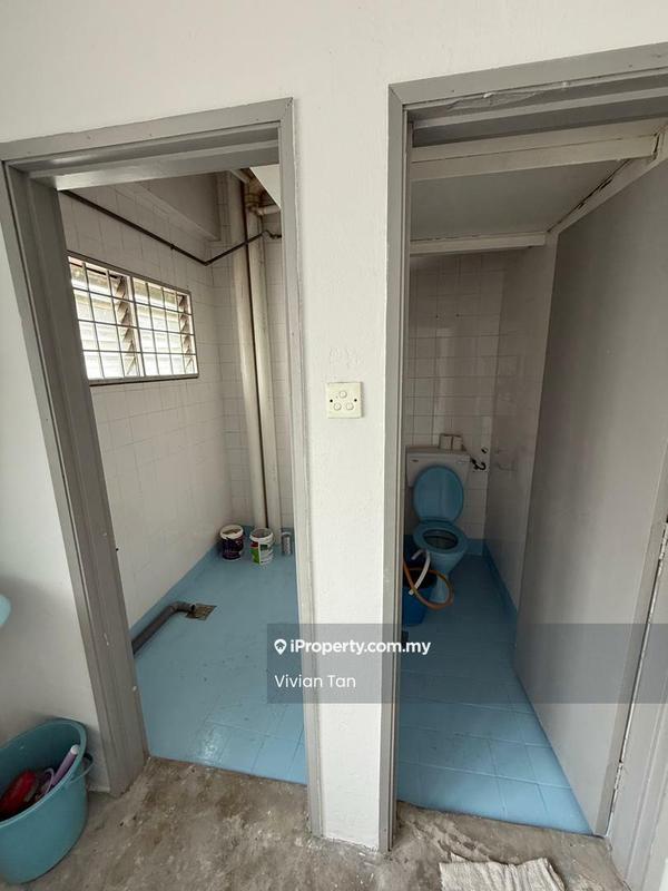 Kedai-Pejabat untuk Disewa di Taman Bayu Perdana, Klang oleh Vivian Tan - Bathroom - iProperty.com.my