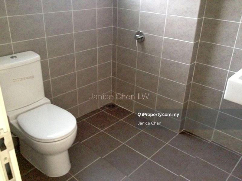 Rumah Berkembar untuk Dijual di Palmiera @ Kinrara Residence, Taman Damai Utama, Puchong oleh Janice Chen - iProperty.com.my