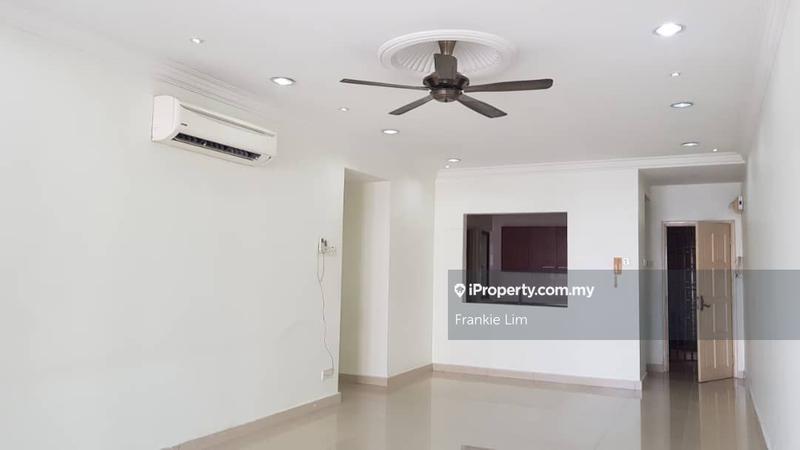 For Sale - Royal Domain Sri Putramas 2