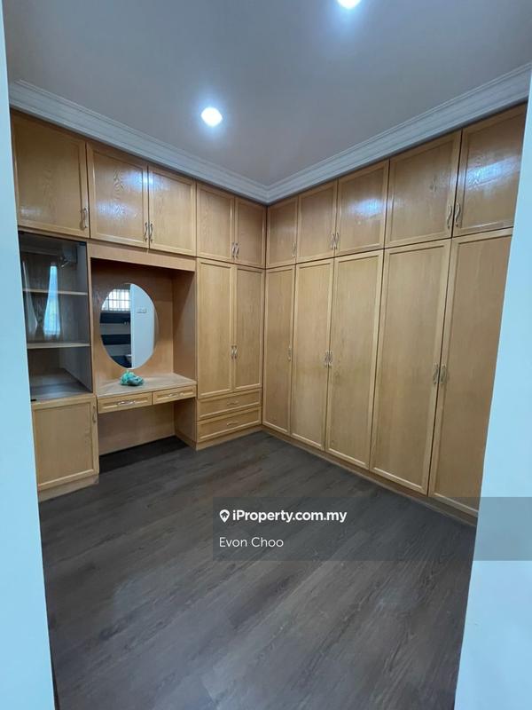 Rumah Berangkai 2 Tingkat untuk Dijual di Bandar Sungai Long, Selangor oleh Evon Choo - iProperty.com.my