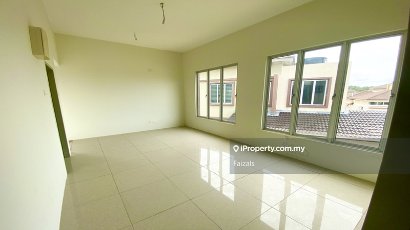 Banglo untuk Dijual di Warisan Puteri, Sikamat, Sikamat oleh Faizals - iProperty.com.my