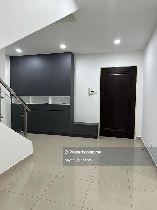 Kondominium untuk Dijual di 8 Petaling oleh hayati.iagent.my - iProperty.com.my