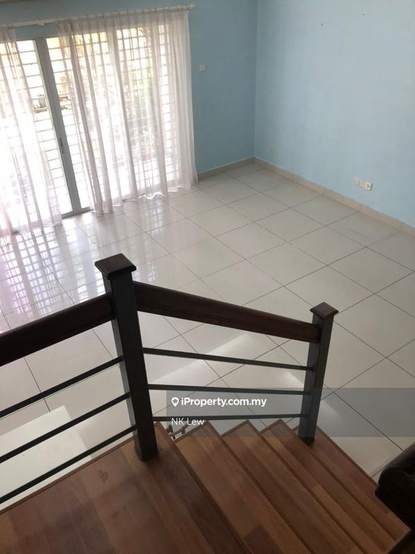 Kondominium untuk Dijual di Bayan Villa, Seri Kembangan oleh NK Lew - iProperty.com.my