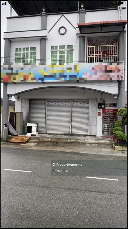 Shop for Rent in Pekan Nanas, Pontian by Robbie Tan - iProperty.com.my