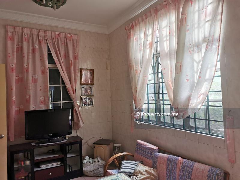 Bungalow House for Sale in Saujana Akasia, Sungai Buloh by Siew Lee - iProperty.com.my