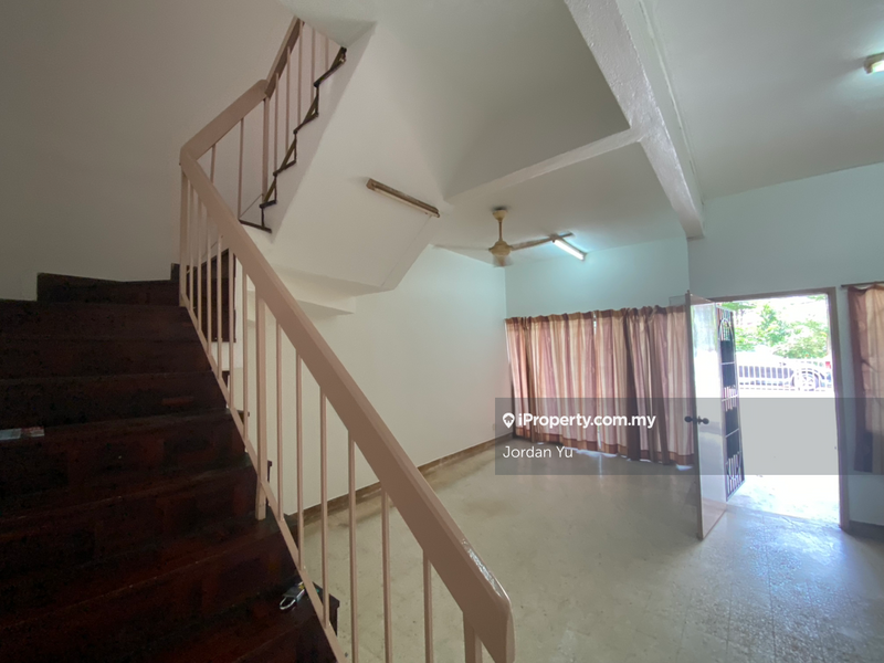 Rumah Berangkai 2 Tingkat untuk Dijual di Taman Cempaka, Ampang oleh Jordan Yu - iProperty.com.my