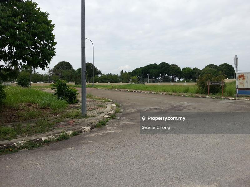 Tanah Kediaman untuk Dijual di Bayu Lakehomes, Mantin oleh Selene Chong - iProperty.com.my