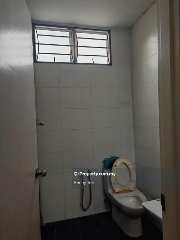 Rumah Teres untuk Dijual di Garden Avenue, Seremban 2 oleh Kenny Tee - iProperty.com.my