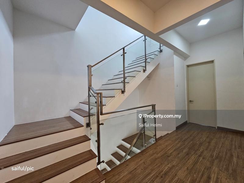 Rumah Teres 3-Tingkat untuk Dijual di Cyber 11, Cyberjaya oleh Saiful Helmi - iProperty.com.my
